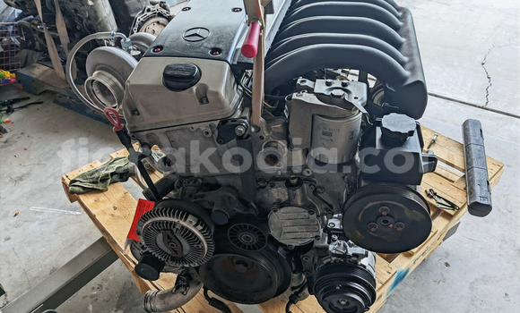 Acheter Mercedes-Benz E-Class, à Antananarivo, Analamanga Acheter Mercedes-Benz E-Class, à Antananarivo, Analamanga