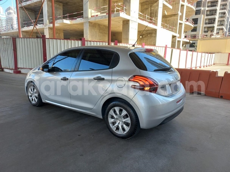 Big with watermark peugeot 208 toamasina andevoranto 8994