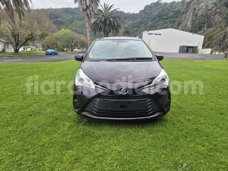 Big with watermark toyota vitz toamasina andevoranto 8995