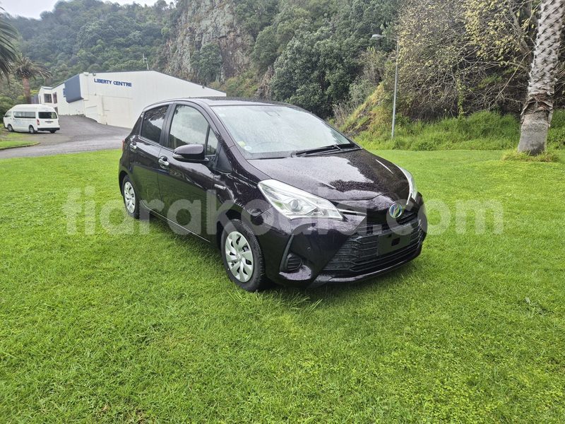 Big with watermark toyota vitz toamasina andevoranto 8995