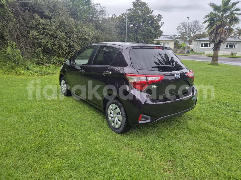 Big with watermark toyota vitz toamasina andevoranto 8995