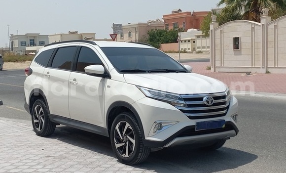 Acheter Occasion Voiture Toyota Rush Blanc à Andevoranto, Toamasina Acheter Occasion Voiture Toyota Rush Blanc à Andevoranto, Toamasina