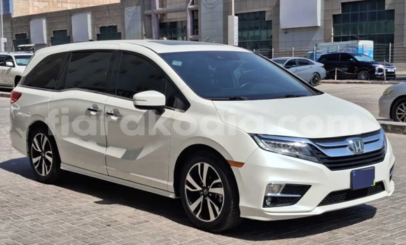 Acheter Occasion Voiture Honda Odyssey Blanc à Andevoranto, Toamasina Acheter Occasion Voiture Honda Odyssey Blanc à Andevoranto, Toamasina