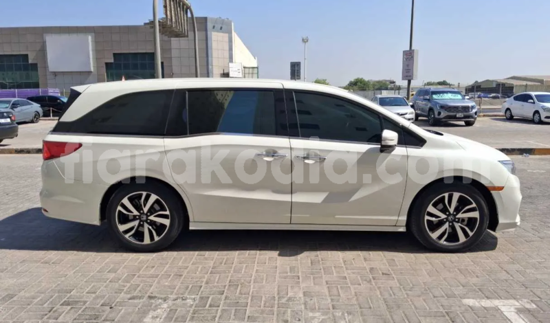 Big with watermark honda odyssey toamasina andevoranto 8998