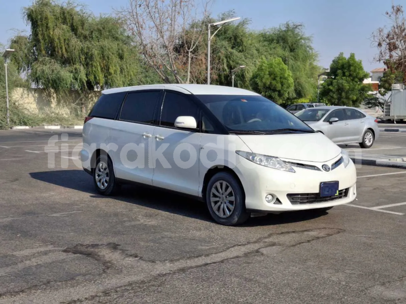 Big with watermark toyota previa toamasina andevoranto 9001
