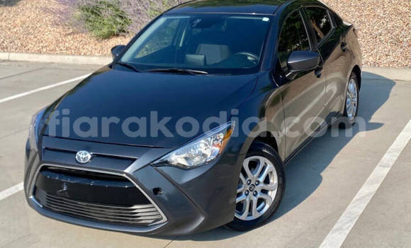 Acheter Occasion Voiture Toyota Yaris Noir à Andevoranto, Toamasina