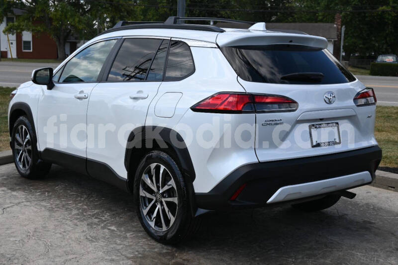 Big with watermark toyota corolla cross toamasina andevoranto 9005