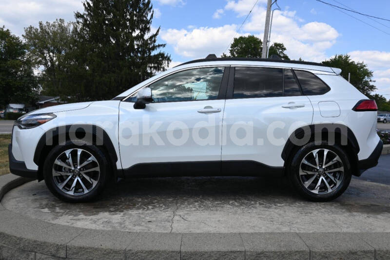 Big with watermark toyota corolla cross toamasina andevoranto 9005