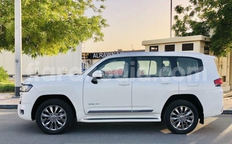 Big with watermark toyota land cruiser haute matsiatra ambalavao 9008
