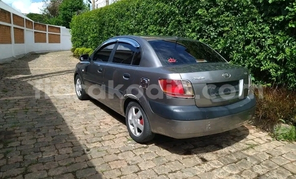 Acheter Occasion Voiture Kia Pride Other à Ambatomainty , Melaky Acheter Occasion Voiture Kia Pride Other à Ambatomainty , Melaky