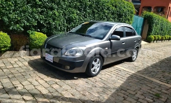 Acheter Occasion Voiture Kia Pride Other à Ambatomainty , Melaky Acheter Occasion Voiture Kia Pride Other à Ambatomainty , Melaky