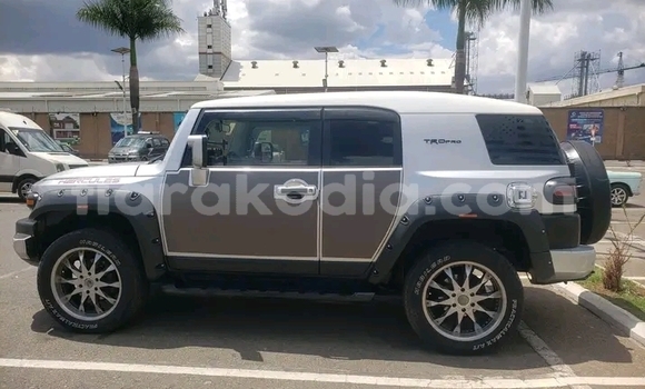 Acheter Occasion Voiture Toyota Land Cruiser Prado Autre à Ambatomainty , Melaky Acheter Occasion Voiture Toyota Land Cruiser Prado Autre à Ambatomainty , Melaky