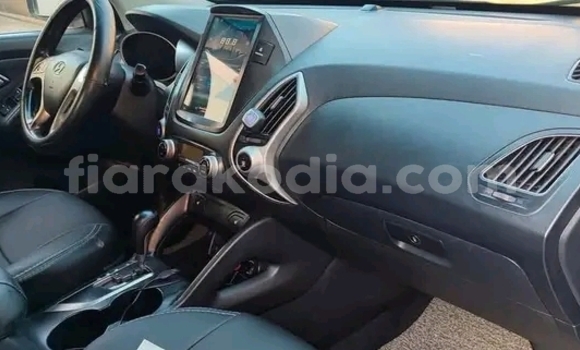 Acheter Occasion Voiture Hyundai Tucson Noir à Ambatomainty , Melaky Acheter Occasion Voiture Hyundai Tucson Noir à Ambatomainty , Melaky