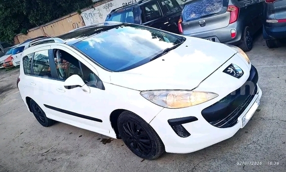 Acheter Occasion Voiture Peugeot 308 Blanc à Ambatondrazaka, Alaotra-Mangoro Acheter Occasion Voiture Peugeot 308 Blanc à Ambatondrazaka, Alaotra-Mangoro