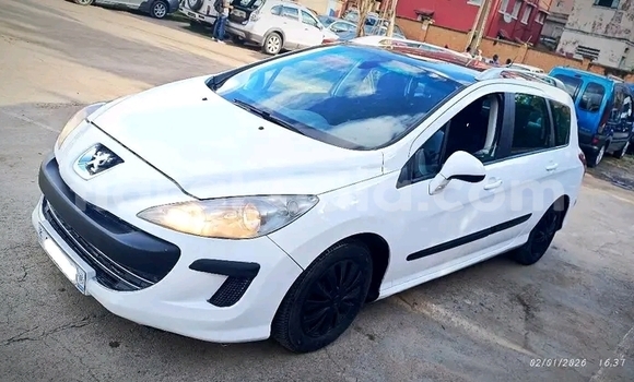 Acheter Occasion Voiture Peugeot 308 Blanc à Ambatondrazaka, Alaotra-Mangoro Acheter Occasion Voiture Peugeot 308 Blanc à Ambatondrazaka, Alaotra-Mangoro
