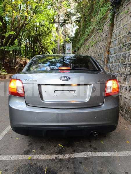 Big with watermark kia pride analamanga antananarivo 9033