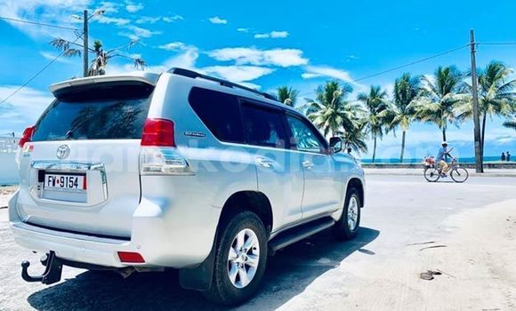 Acheter Occasion Voiture Toyota Land Cruiser Gris à Antananarivo, Analamanga Acheter Occasion Voiture Toyota Land Cruiser Gris à Antananarivo, Analamanga