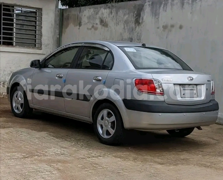 Big with watermark kia pride toamasina andevoranto 9035