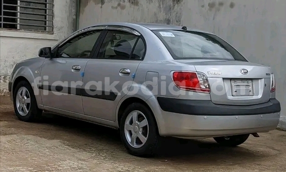 Acheter Occasion Voiture Kia Pride Other à Andevoranto, Toamasina Acheter Occasion Voiture Kia Pride Other à Andevoranto, Toamasina
