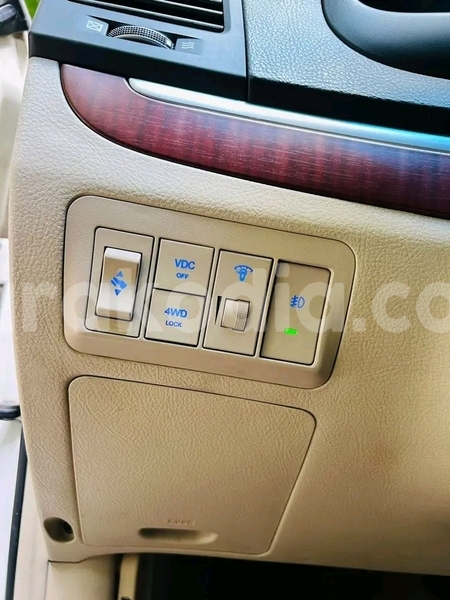 Big with watermark hyundai santa fe melaky ambatomainty 9037