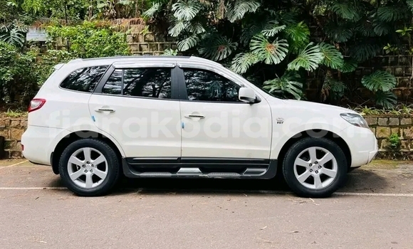 Acheter Occasion Voiture Hyundai Santa Fe Blanc à Ambatomainty , Melaky Acheter Occasion Voiture Hyundai Santa Fe Blanc à Ambatomainty , Melaky
