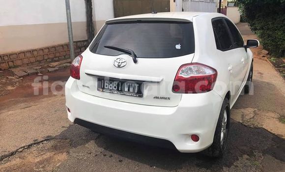Acheter Occasion Voiture Toyota Auris Blanc à Antananarivo, Analamanga Acheter Occasion Voiture Toyota Auris Blanc à Antananarivo, Analamanga