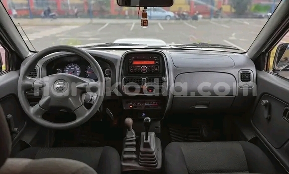 Acheter Occasion Voiture Nissan Hardbody Blanc à Ambatondrazaka, Alaotra-Mangoro Acheter Occasion Voiture Nissan Hardbody Blanc à Ambatondrazaka, Alaotra-Mangoro