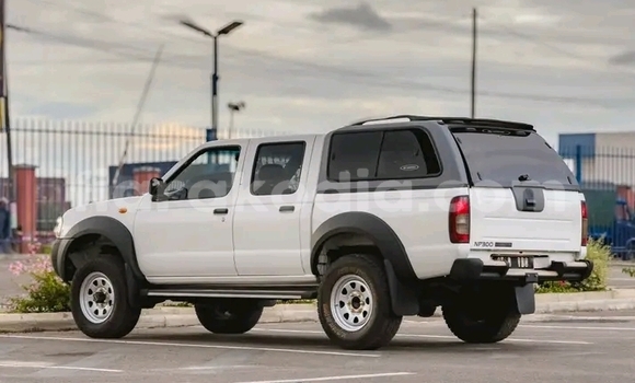 Acheter Occasion Voiture Nissan Hardbody Blanc à Ambatondrazaka, Alaotra-Mangoro Acheter Occasion Voiture Nissan Hardbody Blanc à Ambatondrazaka, Alaotra-Mangoro