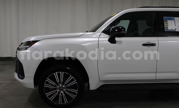 Acheter Occasion Voiture Lexus LX Blanc à Ambatomainty , Melaky Acheter Occasion Voiture Lexus LX Blanc à Ambatomainty , Melaky