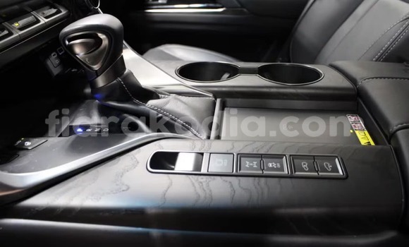 Acheter Occasion Voiture Lexus LX Blanc à Ambatomainty , Melaky Acheter Occasion Voiture Lexus LX Blanc à Ambatomainty , Melaky