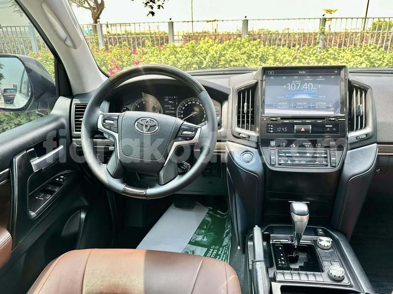 Big with watermark toyota land cruiser mahajanga ambato boina 9045