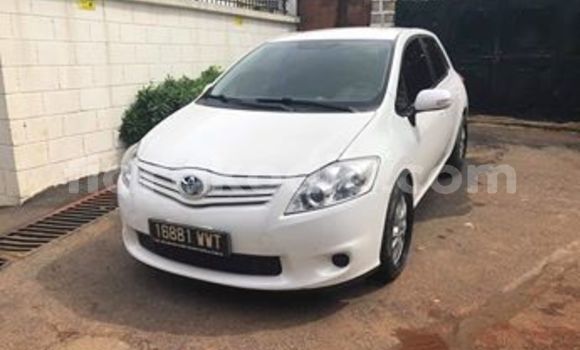 Acheter Occasion Voiture Toyota Auris Blanc à Antananarivo, Analamanga Acheter Occasion Voiture Toyota Auris Blanc à Antananarivo, Analamanga