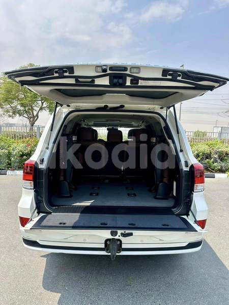 Big with watermark toyota land cruiser mahajanga ambato boina 9045