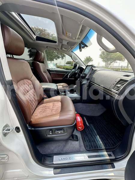 Big with watermark toyota land cruiser mahajanga ambato boina 9045