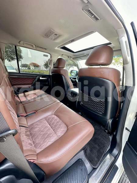 Big with watermark toyota land cruiser mahajanga ambato boina 9045