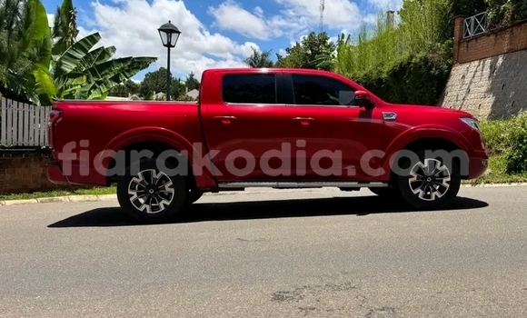 Acheter Occasion Voiture Toyota Hiluxe VIGO Rouge à Ambovombe, Androy Acheter Occasion Voiture Toyota Hiluxe VIGO Rouge à Ambovombe, Androy