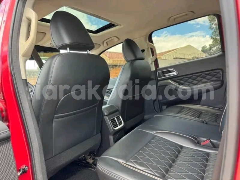 Big with watermark toyota hiluxe vigo androy ambovombe 9049