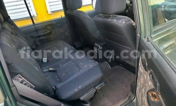 Acheter Occasion Voiture Hyundai Galloper Noir à Ambatondrazaka, Alaotra-Mangoro Acheter Occasion Voiture Hyundai Galloper Noir à Ambatondrazaka, Alaotra-Mangoro