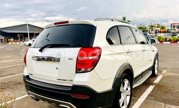 Acheter Occasion Voiture Chevrolet Captiva Blanc à Ambatondrazaka, Alaotra-Mangoro Acheter Occasion Voiture Chevrolet Captiva Blanc à Ambatondrazaka, Alaotra-Mangoro