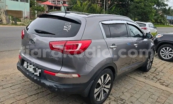 Acheter Occasion Voiture Kia Sportage Autre à Ambatondrazaka, Alaotra-Mangoro Acheter Occasion Voiture Kia Sportage Autre à Ambatondrazaka, Alaotra-Mangoro