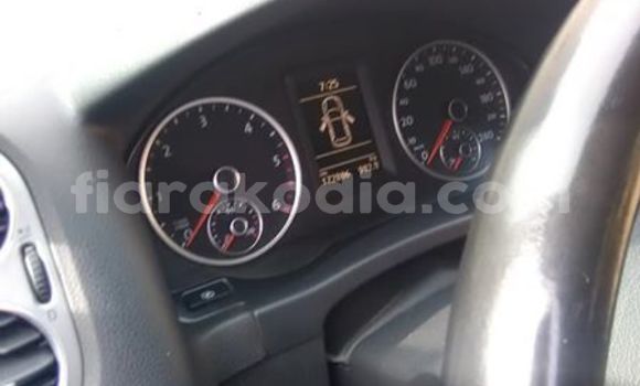 Acheter Occasion Voiture Volkswagen Tiguan Bleu à Antananarivo, Analamanga Acheter Occasion Voiture Volkswagen Tiguan Bleu à Antananarivo, Analamanga