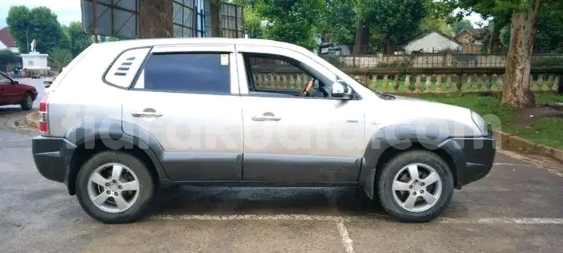 Big with watermark hyundai tucson alaotra mangoro ambatondrazaka 9059