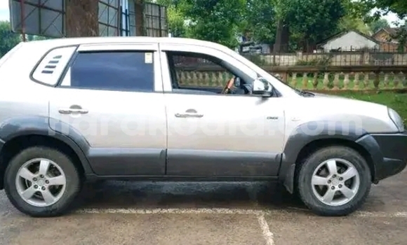 Acheter Occasion Voiture Hyundai Tucson Other à Ambatondrazaka, Alaotra-Mangoro Acheter Occasion Voiture Hyundai Tucson Other à Ambatondrazaka, Alaotra-Mangoro