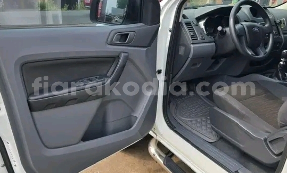 Acheter Occasion Voiture Ford Escape Blanc à Ambositra, Amoron'i Mania Acheter Occasion Voiture Ford Escape Blanc à Ambositra, Amoron'i Mania