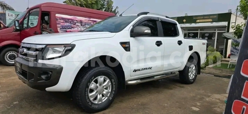Big with watermark ford escape amoron i mania ambositra 9063