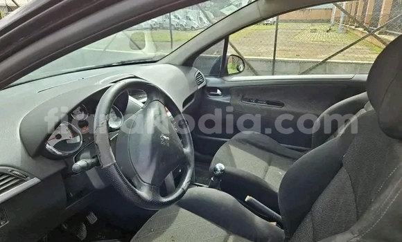 Acheter Occasion Voiture Peugeot 207 Noir à Ambatondrazaka, Alaotra-Mangoro Acheter Occasion Voiture Peugeot 207 Noir à Ambatondrazaka, Alaotra-Mangoro