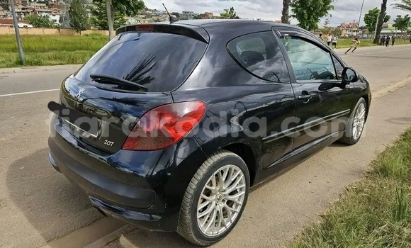 Acheter Occasion Voiture Peugeot 207 Noir à Ambatondrazaka, Alaotra-Mangoro Acheter Occasion Voiture Peugeot 207 Noir à Ambatondrazaka, Alaotra-Mangoro