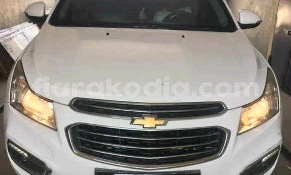 Acheter Occasion Voiture Chevrolet Cruze Blanc à Ambatondrazaka, Alaotra-Mangoro Acheter Occasion Voiture Chevrolet Cruze Blanc à Ambatondrazaka, Alaotra-Mangoro