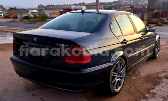 Acheter Occasion Voiture BMW 2er Active Tourer Noir à Ambatondrazaka, Alaotra-Mangoro Acheter Occasion Voiture BMW 2er Active Tourer Noir à Ambatondrazaka, Alaotra-Mangoro