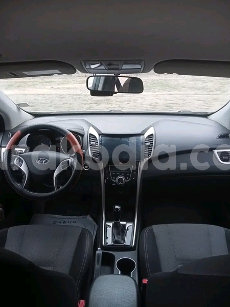 Big with watermark hyundai i30 melaky ambatomainty 9072